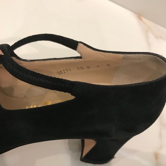 Ferragamo black suede crisscross block heels black - Picture 5 of 7